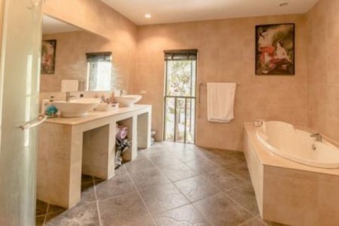 4 bedrooms Villa in Hua Hin, Thailand No. 95873 19