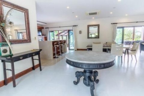 4 bedrooms Villa in Hua Hin, Thailand No. 95873 8