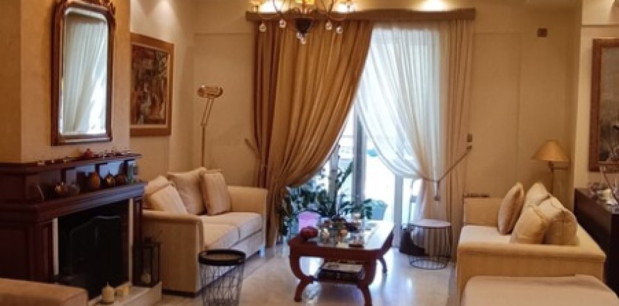 5 bedrooms House in Nea Smyrni, Greece No. 107578