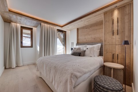 2 bedrooms Apartment in Val-d'Isere, France No. 99402 8