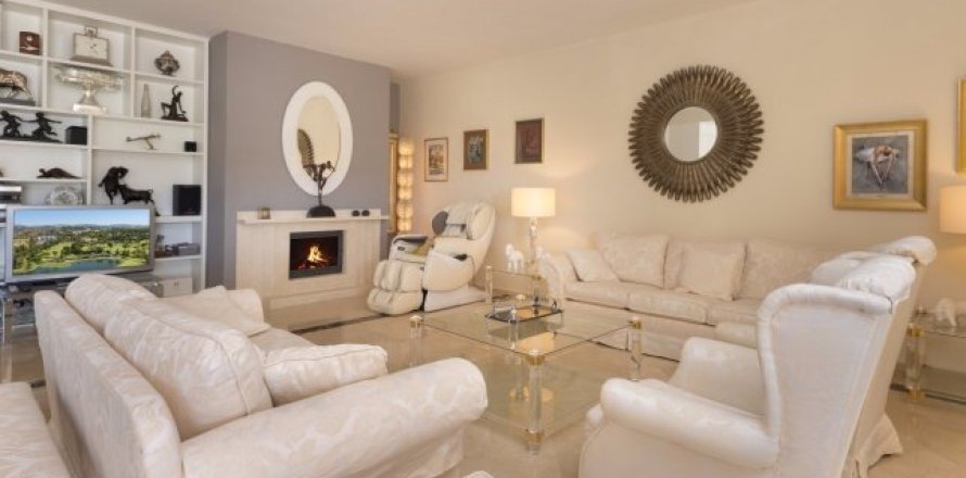4 dormitorios Apartment en Marbella, Spain No. 25169