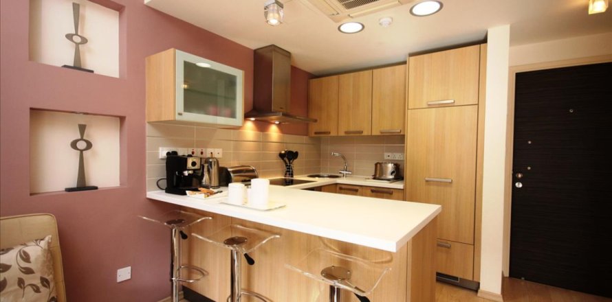 1 bedroom Apartment in Limassol, Cyprus No. 106186