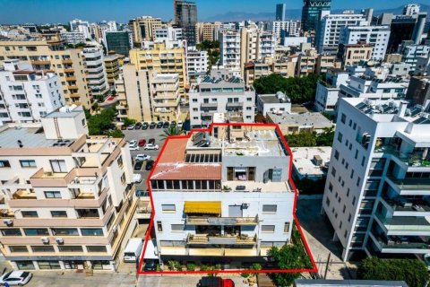 853m² Commercial property in Nicosia, Cyprus No. 105032 7