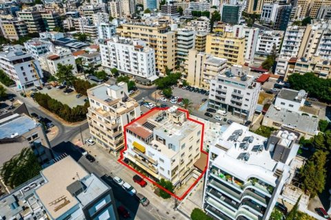 853m² Commercial property in Nicosia, Cyprus No. 105032 3