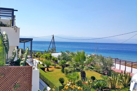 4 dormitorios Villa en Loutraki, Greece No. 59450 1