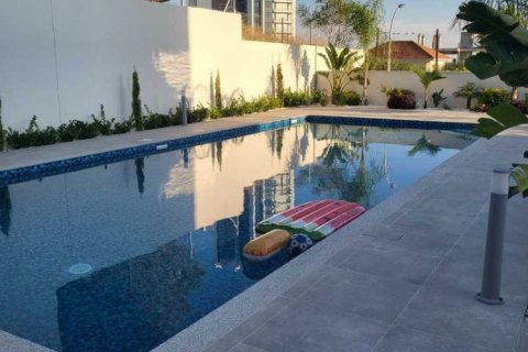 2 bedrooms Apartment in Limassol, Cyprus No. 34715 5