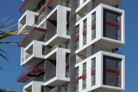 3 bedrooms Apartment in Germasogeia, Cyprus No. 34158 1