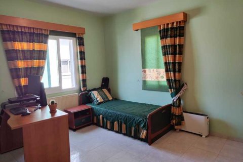 4 bedrooms House in Paphos, Cyprus No. 72216 11