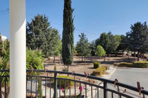 4 bedrooms House in Paphos, Cyprus No. 72216 12