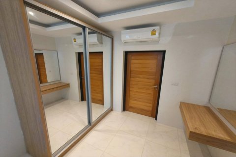 12 bedrooms Apartment in Rawai, Thailand No. 97283 14