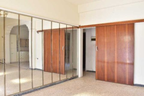 4 chambres House à Aradippou, Cyprus No. 81396 1