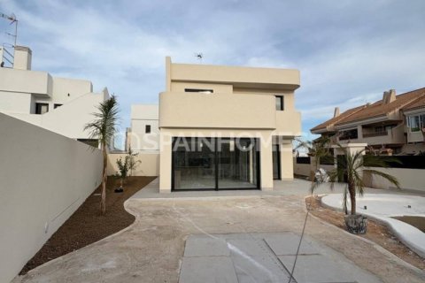 3 dormitorios Villa en San Pedro del Pinatar, Spain No. 118113