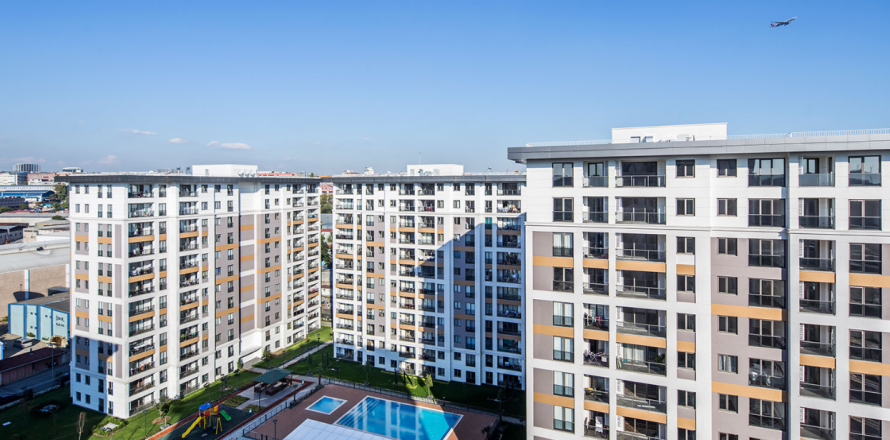 Недвижимость с 2 спальнями в Фатих, Турция №13594