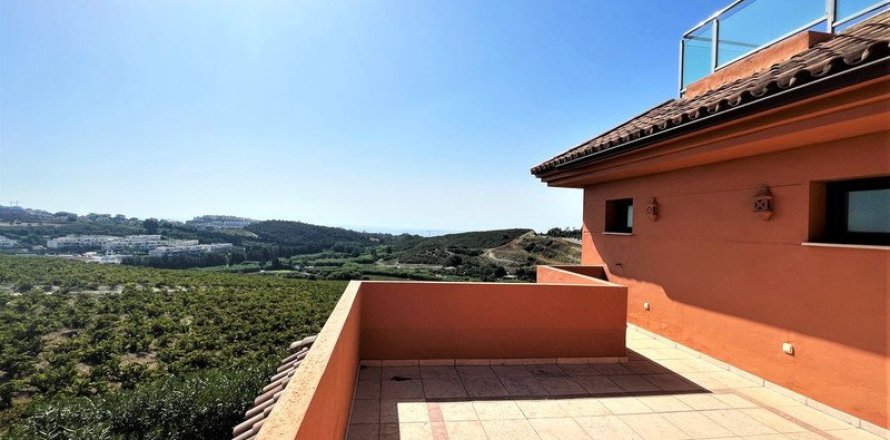 3 dormitorios Penthouse en Casares, Spain No. 83947