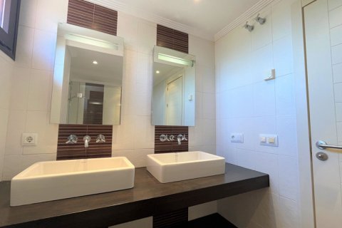 3 bedrooms Penthouse in Tay Giang, Vietnam No. 83947 9