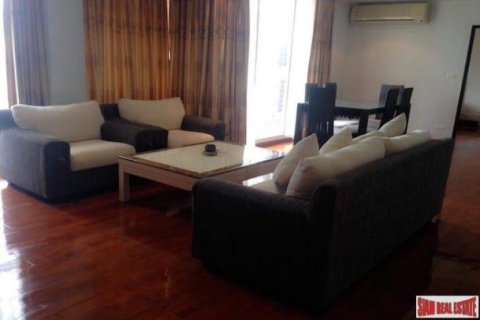 3 bedrooms Apartment in Bangkok, Thailand No. 96206 11
