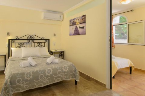 35 rooms Hotel in Agios Nikolaos, Greece No. 59756 13