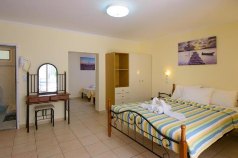 35 rooms Hotel in Agios Nikolaos, Greece No. 59756 15
