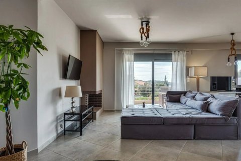 5 bedrooms House in Kalyvia Thorikou, Greece No. 108383 3