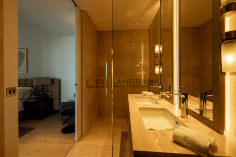 2 bedrooms Penthouse in Mouttagiaka, Cyprus No. 64047 3