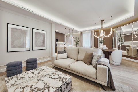 2 bedrooms Apartment in Madrid, Spain No. 126288 1
