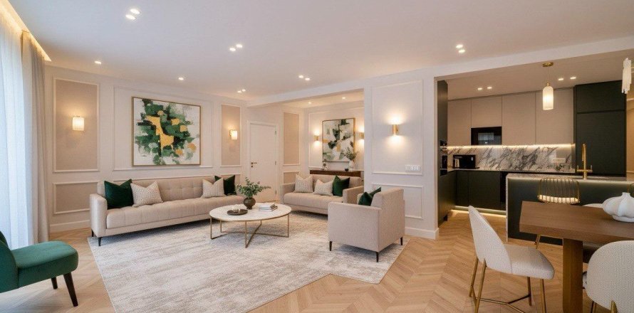 2 bedrooms Apartment in Madrid, Spain No. 124686