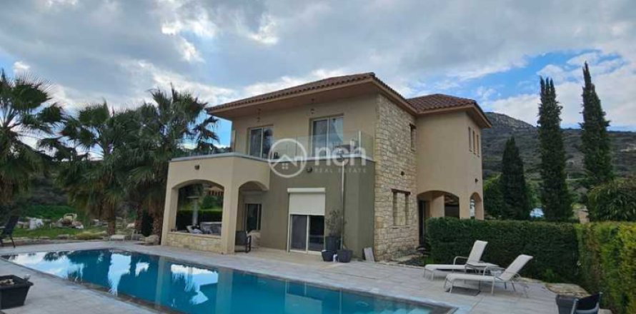 3 dormitorios House en Foinikaria, Cyprus No. 78598