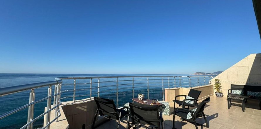 4 rooms Apartment in Mahmutlar, Turkey No. 98428