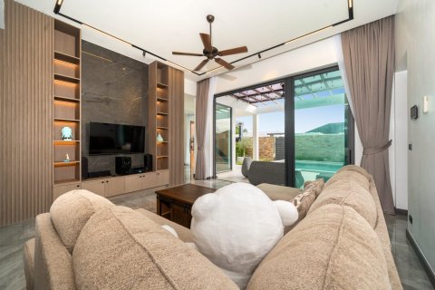 3 bedrooms Villa in Phuket, Thailand No. 98534 14