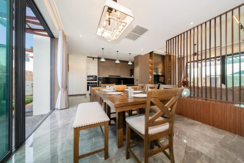 3 bedrooms Villa in Phuket, Thailand No. 98534 19