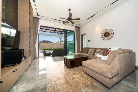 3 bedrooms Villa in Phuket, Thailand No. 98534 11
