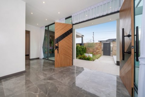 3 bedrooms Villa in Phuket, Thailand No. 98534 7