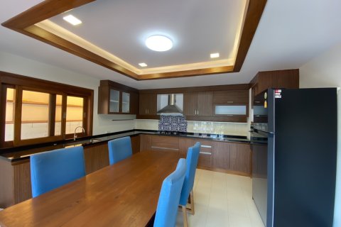 4 bedrooms House in Chiang Mai, Thailand No. 97521 4