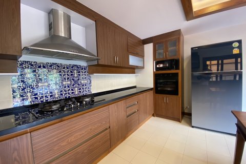 4 bedrooms House in Chiang Mai, Thailand No. 97521 2