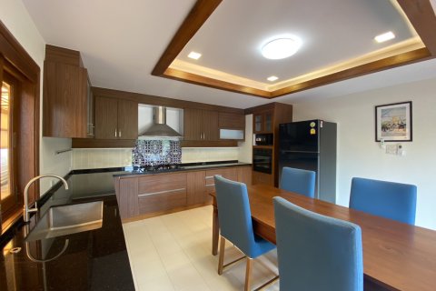 4 bedrooms House in Chiang Mai, Thailand No. 97521 3