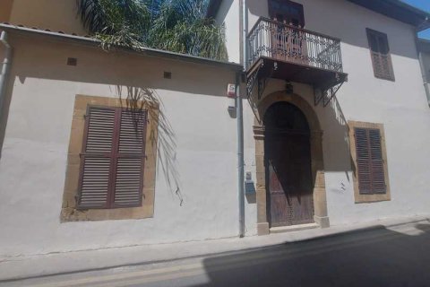 3 bedrooms House in Nicosia, Cyprus No. 101949 10