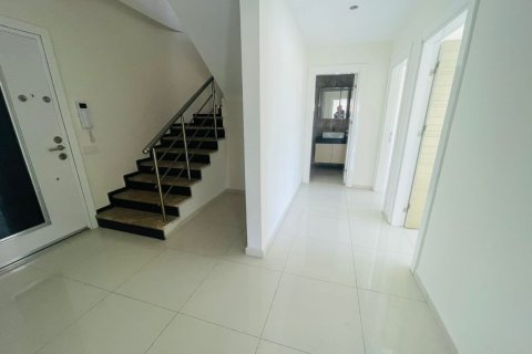 4 bedrooms Penthouse in Tri Phuong, Vietnam No. 12505 17