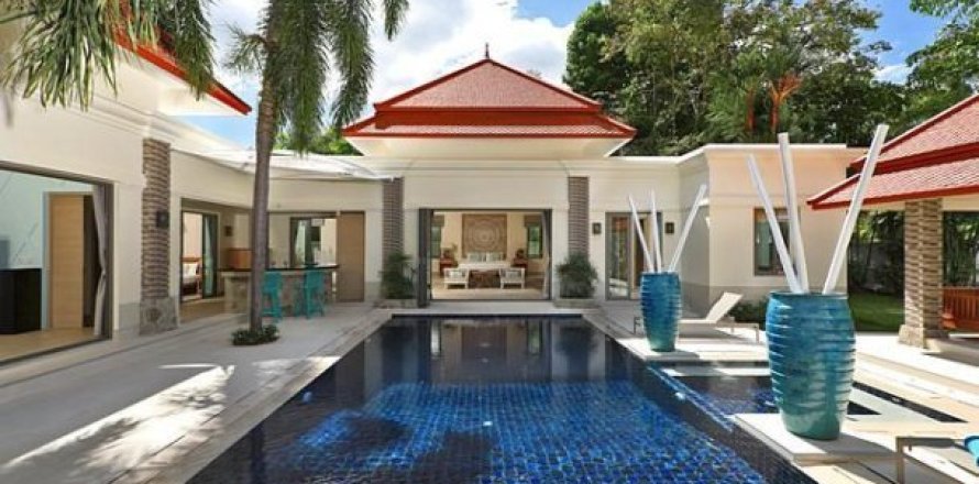 5 bedrooms Villa in Bang Tao, Thailand No. 96602