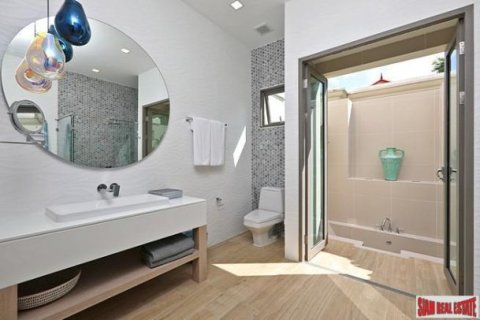 5 bedrooms Villa in Bang Tao, Thailand No. 96602 5