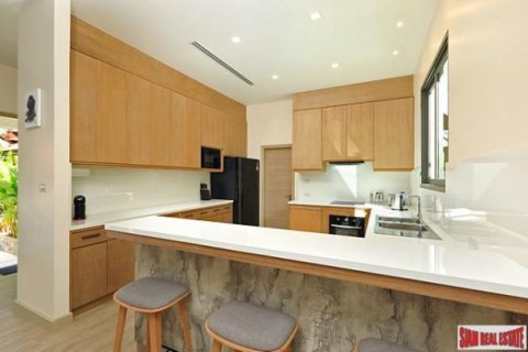 5 bedrooms Villa in Bang Tao, Thailand No. 96602 14
