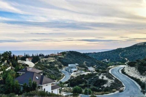 4 bedrooms Villa in Agios Tychonas, Cyprus No. 62980 10