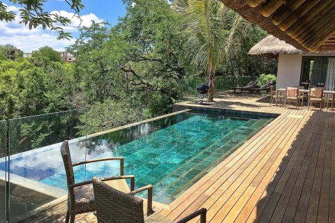 3 bedrooms Villa in Tamarin, Mauritius No. 53425 11