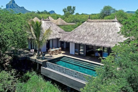 3 bedrooms Villa in Tamarin, Mauritius No. 53425 9