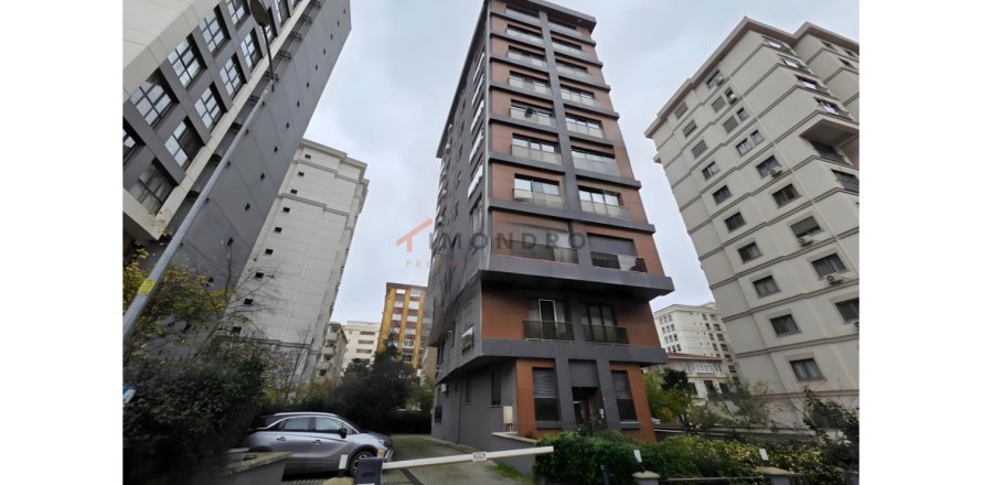 2 bedrooms Apartment in Kadikoy, Turkey No. 121095