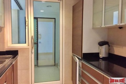 2 bedrooms Apartment in Bangkok, Thailand No. 96399 10