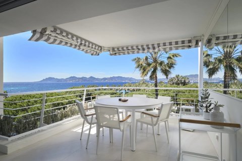 3 chambres Appartement à Cannes, France No. 69119 1