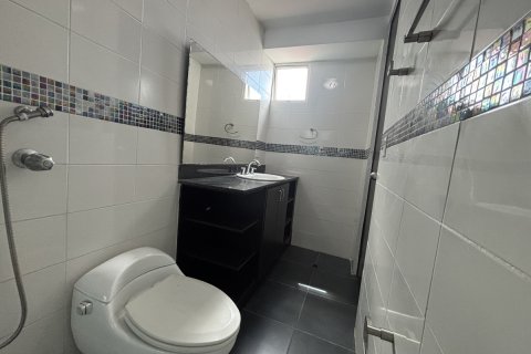 3 bedrooms Apartment in Panama City, Panama No. 117652 3