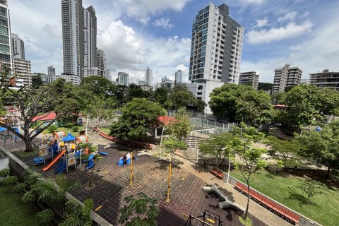 3 bedrooms Apartment in Panama City, Panama No. 117652 6