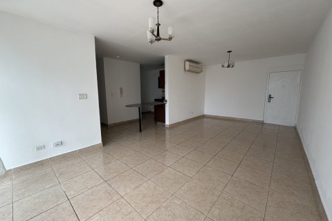3 bedrooms Apartment in Panama City, Panama No. 117652 1