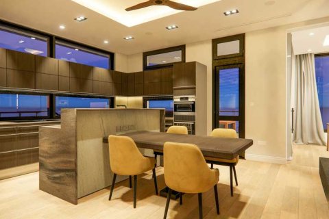 6 bedrooms Villa in Germasogeia, Cyprus No. 79005 7